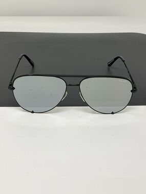 Quay Australia X Desi Perkins High Key Aviator Sunglasses mirror lense scratches